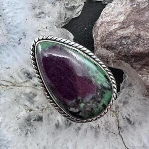 Sterling Silver Southwestern Style Teardrop Ruby Zosite Ring Size 7.25 For Women